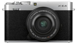 Fujifilm X-E4 silver + Fujinon 27 mm