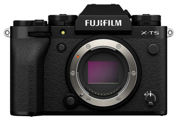 FujiFilm X-T5 body black1