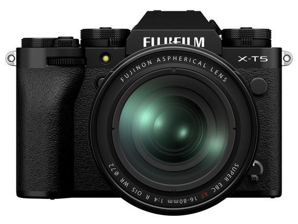 FujiFilm X-T5 body black + XF 16-80 mm1