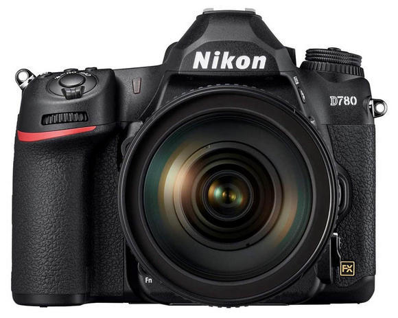 Nikon D780 + 24-120 mm1
