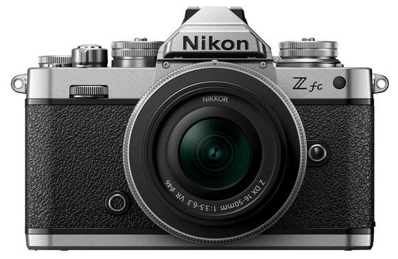 NIKON Z fc + Nikkor 16-50mm VR Silver1