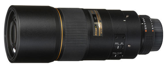 Nikon 300 mm F4D AF-S IF-ED černý1