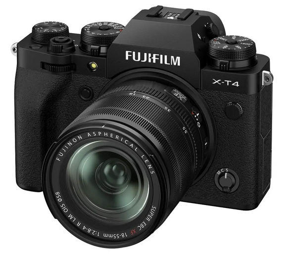 FujiFilm X-T4 body black + XF 18-55 mm2