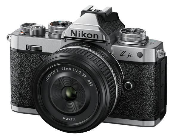 NIKON Z fc + Nikkor Z 28mm f/2.8 SE2