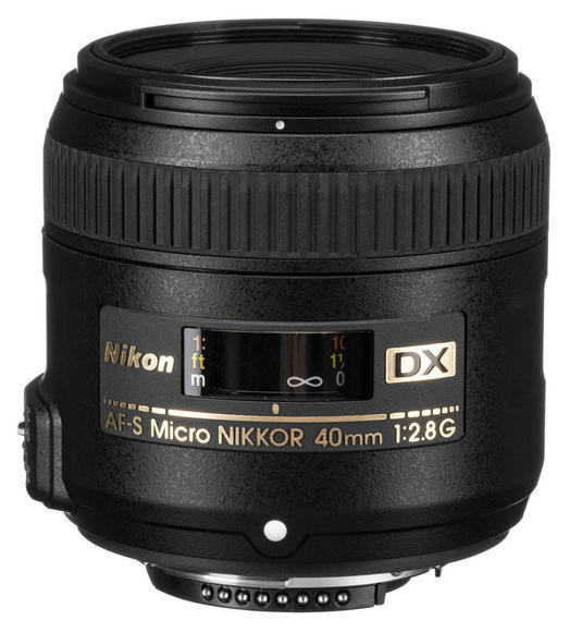 Nikon 40 mm F2,8G ED AF-S DX micro2