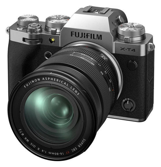 FujiFilm X-T4 body silver + XF 16-80 mm3