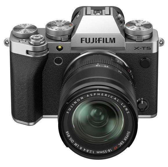 FujiFilm X-T5 body silver + XF 18-55 mm3