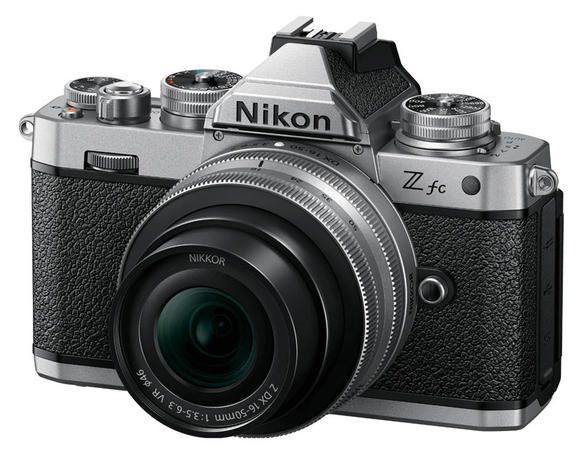 NIKON Z fc + Nikkor 16-50mm VR Silver3
