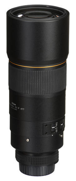 Nikon 300 mm F4D AF-S IF-ED černý3