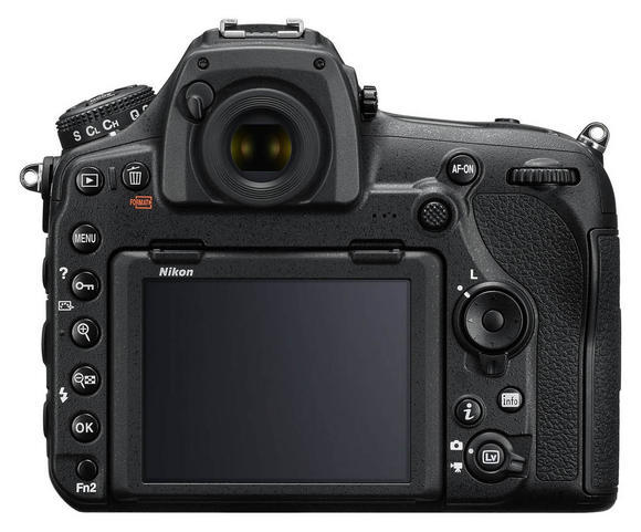Nikon D850 + 24-120 mm VR4