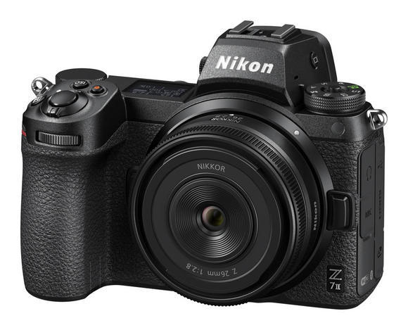 Nikon 26 mm f/2.8 NIKKOR Z4