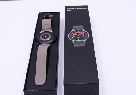 Samsung Galaxy Watch5 PRO (45mm) BT Titan4