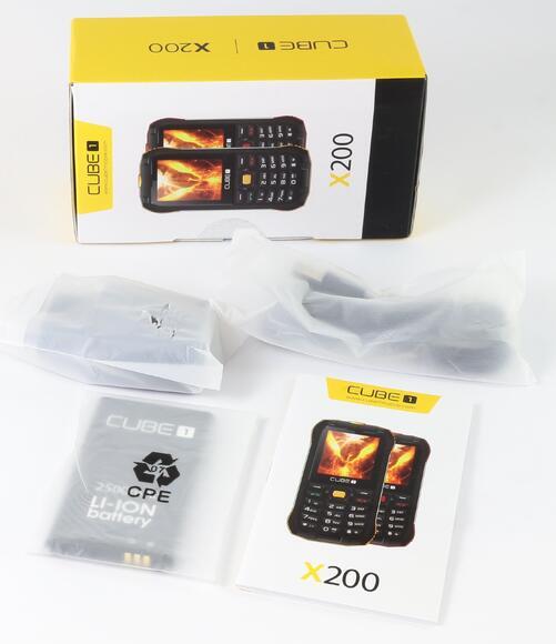 CUBE1 X200 odolný tlačítkový telefon - Red5