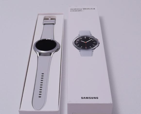 Samsung Galaxy Watch4 Classic (46mm) BT Silver5