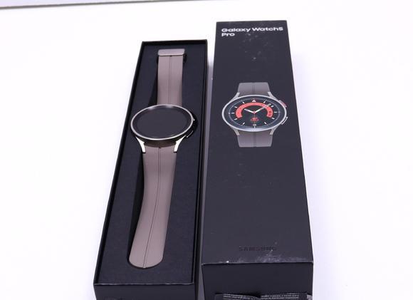 Samsung Galaxy Watch5 PRO (45mm) BT Titan5