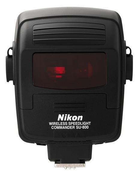 Nikon makro zábleskový kit SB-R1C1 (s SU-800)6