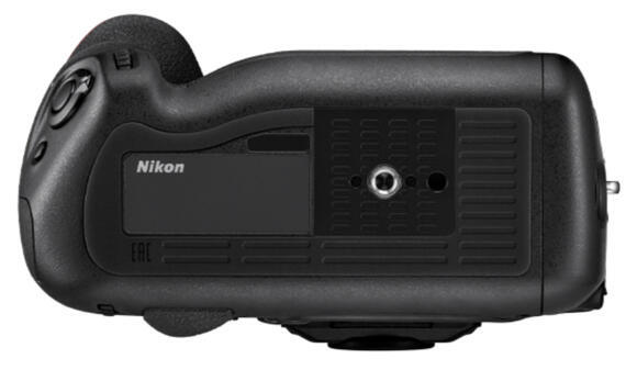 Nikon D6 tělo6