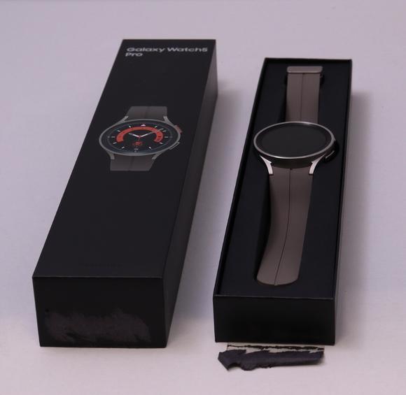 Samsung R925 Galaxy Watch5 PRO (45mm,LTE) Titan6