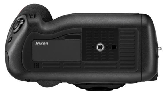 Nikon D6 tělo7