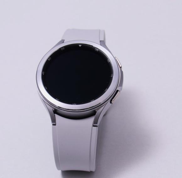 Samsung Galaxy Watch4 Classic (46mm) BT Silver7